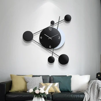 Настенные часы в скандинавском современном минимализме, атмосфера креативного тренда, столовая, украшение дома, настольные часы на стене