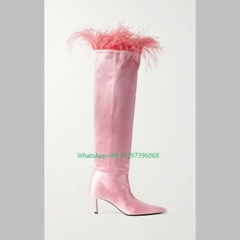 Женские розовые атласные сапоги выше колена с отделкой из перьев, элегантные сапоги на низком каблуке в виде котенка, дизайнерские ботинки на меху для вечеринок, размер 46